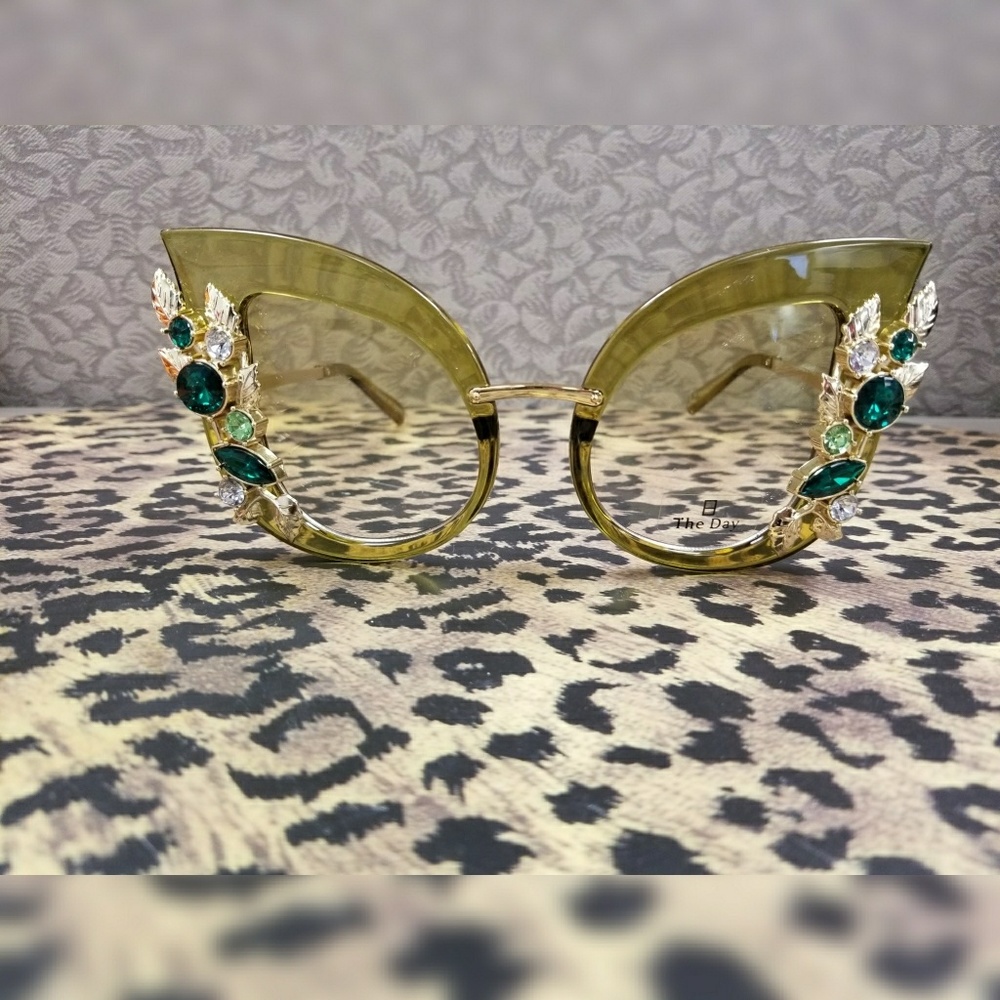 Cateye Jewel Sunglasses - Picture 1 of 2